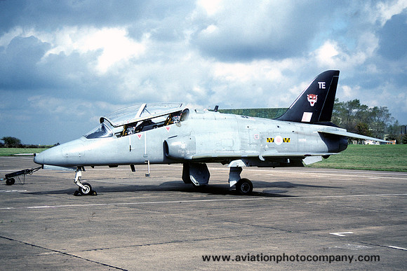 RAF 4 FTS 74 Squadron HS Hawk T.1A XX255/TE (1992)