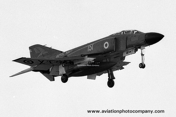 Royal Navy 767 Squadron McDonnell F-4K Phantom FG.1 XT864/VL151 (1970)