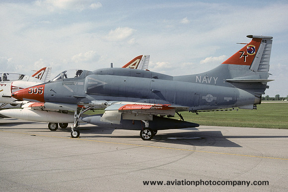 US Navy NATC Douglas A-4M Skyhawk 160264 (1984)