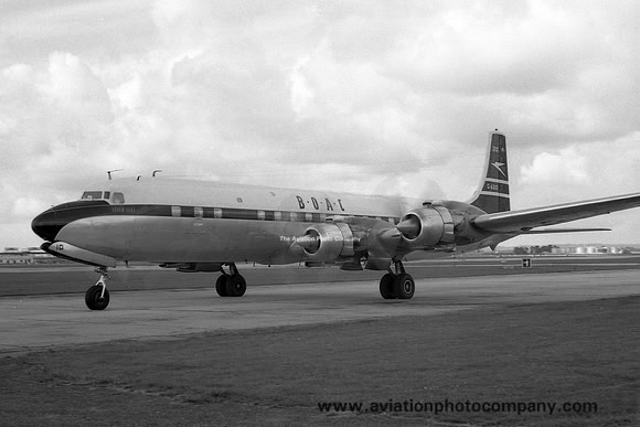 BOAC Douglas DC-7C G-AOID (1960)