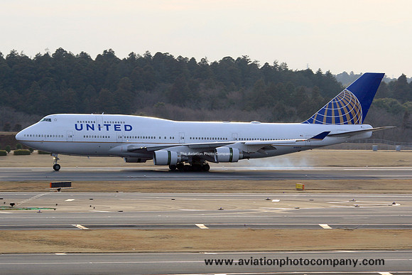 United Airlines Boeing 747-400 N180UA at Tokyo Narita (2015)