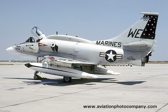 USMC VMA-214 Douglas A-4M Skyhawk 159780/WE-00 (1976)