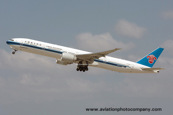 China Southern Boeing 777-300ER B-2008 at Los Angeles IAP (2015)