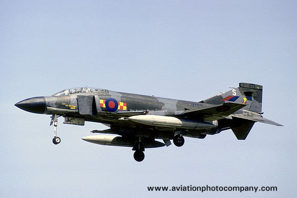 RAF 92 Squadron McDonnell F-4M Phantom FGR.2 XV475/S (1983)