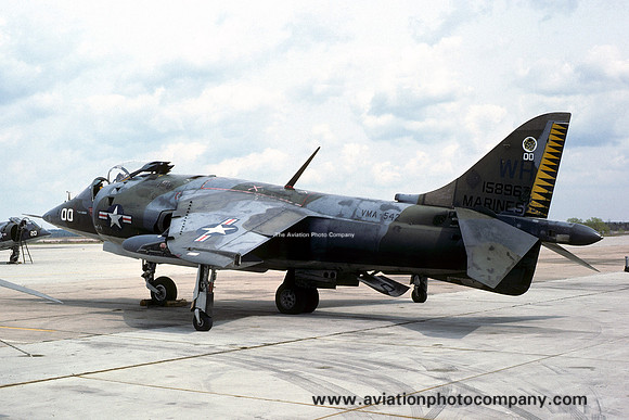 USMC VMA-542 HS AV-8A Harrier 158967/WH-00 (1976)