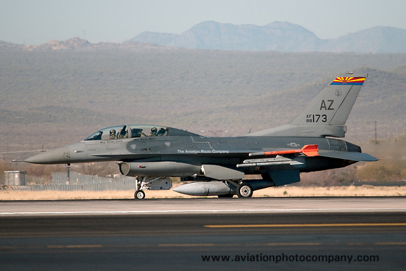 USAF Arizona ANG 152 FS GD F-16D 88-0173/AZ at Tucson IAP (2013)