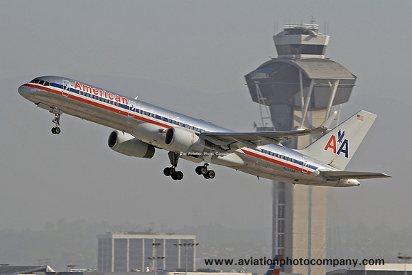 American Airlines Boeing 757-200 N659AA at Los Angles IAP (2014)