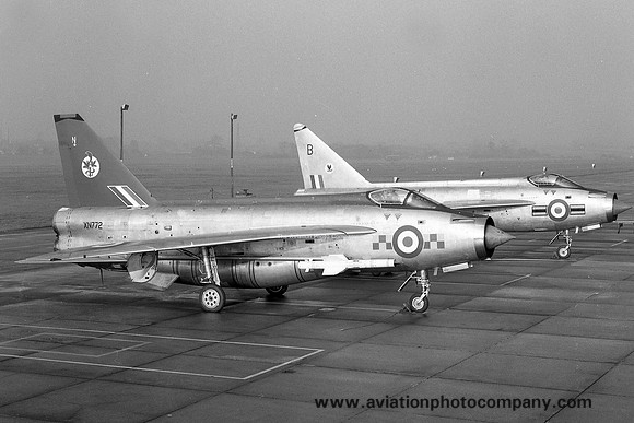 RAF 92 Squadron English Electric Lightning F.2A XN772/N (1968)