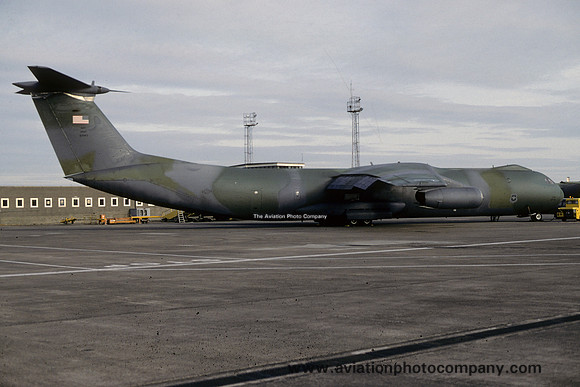 USAF 63 AW Lockheed C-141B Starlifter 66-7949 (1992)