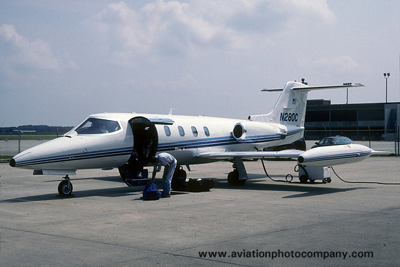 Learjet 25 N280C (1999)