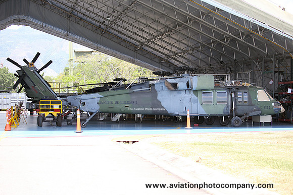 Colombian Army BAAV2 Sikorsky UH-60L Blackhawk EJC2144 (2015)
