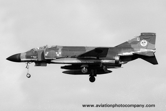 RAF 92 Squadron McDonnell F-4M Phantom FGR.2 XV462/U (1979)