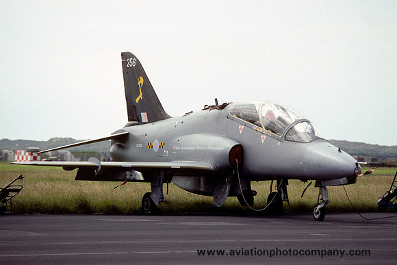 RAF 2 TWU 63 Squadron HS Hawk T.1A XX256 (1992)