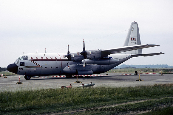 Canadian Air Force Lockheed C-130E Hercules 130319 (1981)
