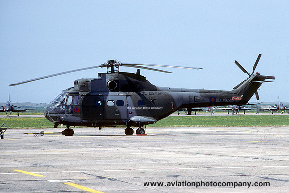 RAF 240 OCU Westland Puma HC.1 Xw202/FC (1983)