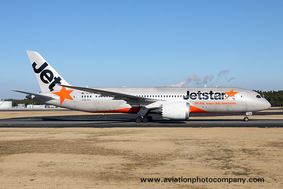 Jetstar Boeing 787-8 VH-VKB at Tokyo Narita (2016)
