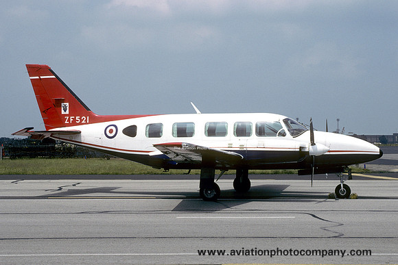 Defence Research Agency Piper PA-31 Navajo ZF521 (1993)