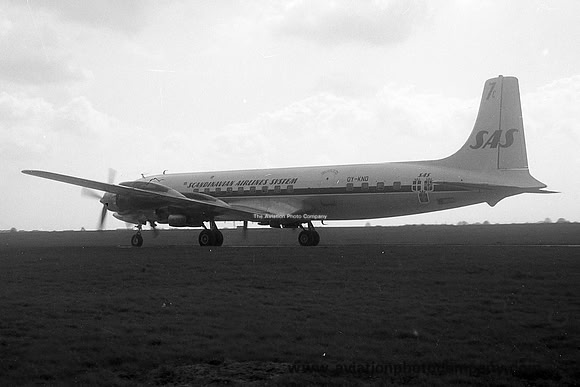 SAS Douglas DC-7C OY-KND