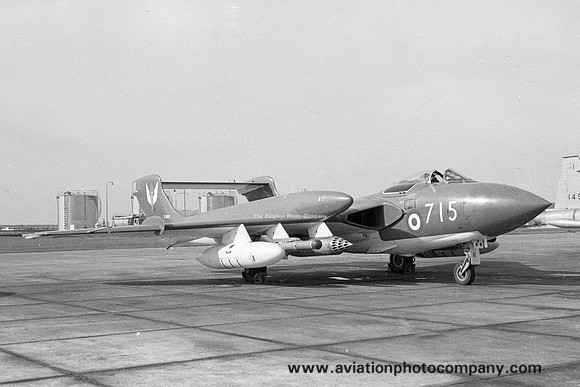 Royal Navy 766 Squadron De Havilland Sea Vixen FAW.2 XJ607/VL715 (1970)