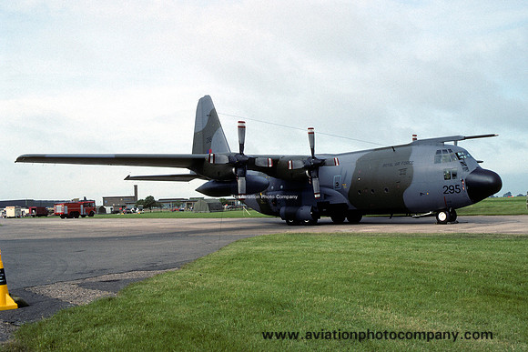 RAF Lyneham Transport Wing Lockheed C-130K Hercules C.1P XV295 (1993)