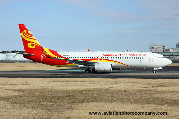 Hainan Airlines Boeing 737-800 B-5797 at Tokyo Narita (2016)