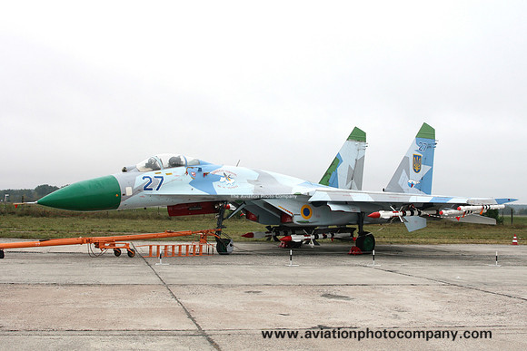 Ukranian Air Force Sukhoi Su-27 27 blue (2008)