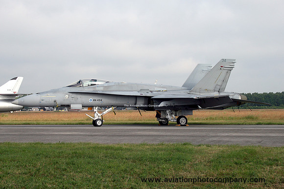 Finnish Air Force HavLLv 21 McDonnell Douglas F-18C HN-434 at the Volkel Airshow (2013)