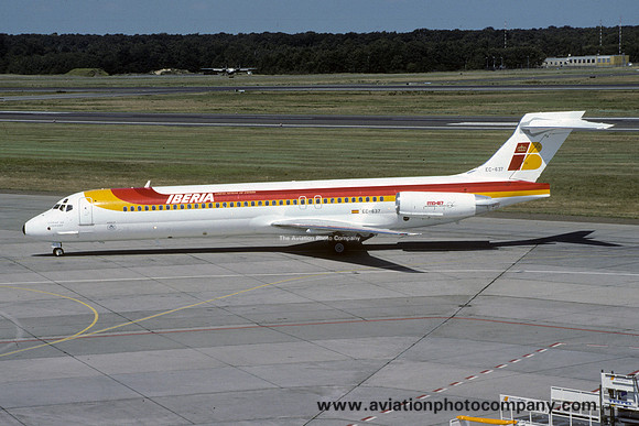 Iberia McDonnell Douglas MD-87 EC-637