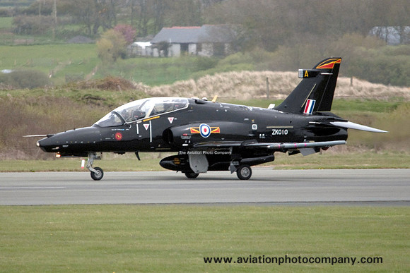 RAF 4 Squadron BAE Hawk T.2 ZK010/A at RAF Valley (2013)