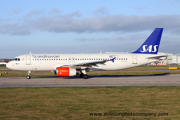 SAS Airbus A320-200 OY-KAT at Manchester (2015)