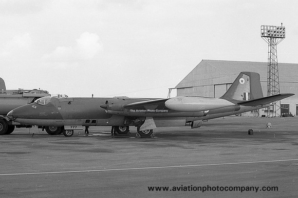 RAF 81 Squadron English Electric Canberra PR.7 WH777 at RAF Luqa (1970)