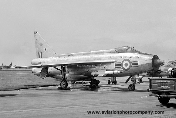 RAF Wattisham TFF English Electric Lightning F.1 XM147 (1969)