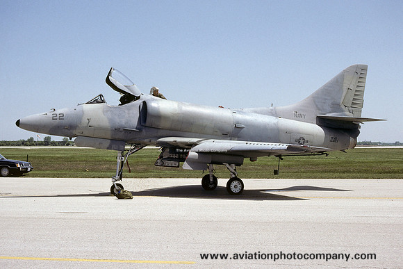 US Navy VF-43 Douglas A-4F Skyhawk 154193/22 (1984)
