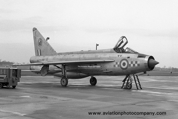 RAF 19 Squadron English Electric Lightning F.2 XN776 (1969)
