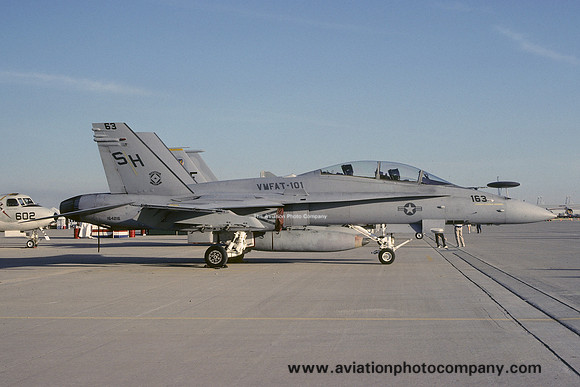 US Marines VMFAT-101 McDonnell Douglas F/A-18D Hornet 164216/SH-163 (1991)