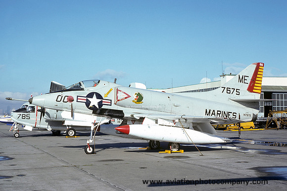 USMC VMA-131 Douglas A-4C Skyhawk 147675/ME-00 (1975)