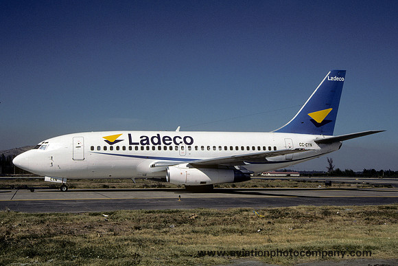 Ladeco Boeing 737-200 CC-CYN (2000)