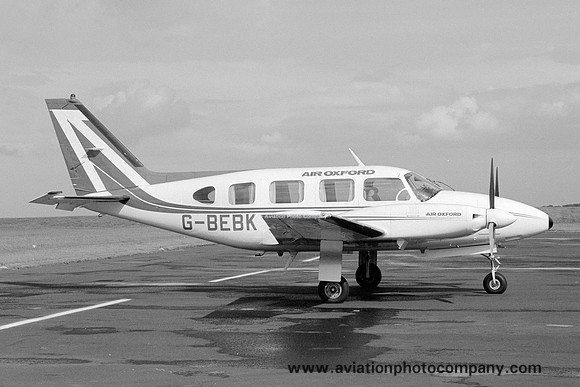 Air Oxford Piper PA-31 Navajo G-BEBK (1978)