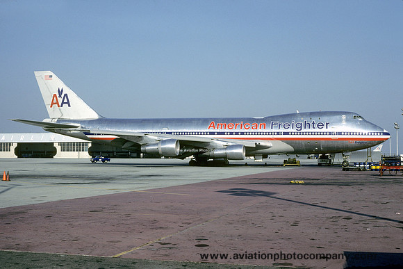 American Airlines Freighter Boeing 747-100F N9672 at Los Angeles IAP (1981)