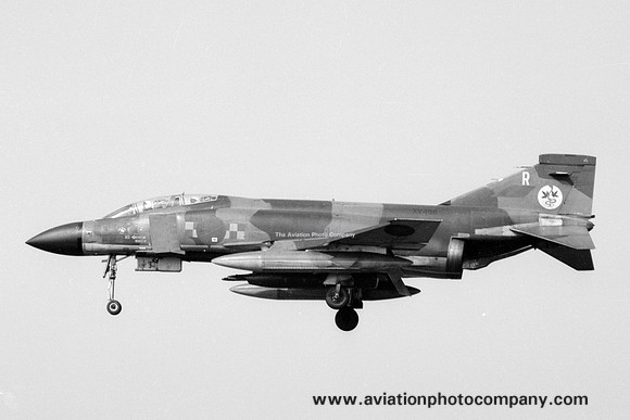 RAF 92 Squadron McDonnell F-4M Phantom FGR.2 XV498/R (1979)