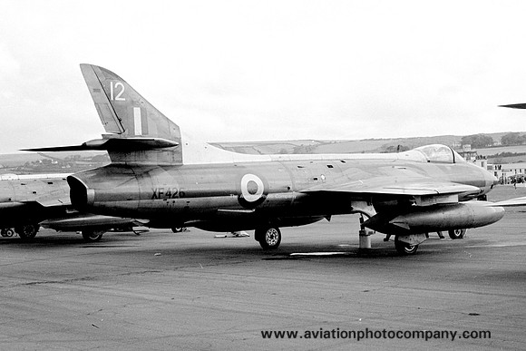 RAF 229 OCU Hawker Hunter FR.10 XF426/12 (1969)