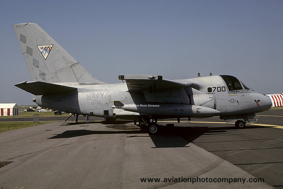 US Navy VS-30 Lockheed S-3B Viking 159390/AA-700 at the International Air Tattoo Boscombe Down (1992)