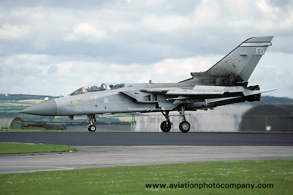 RAF 25 Squadron Panavia Tornado F.3 ZE961/FD (1992)
