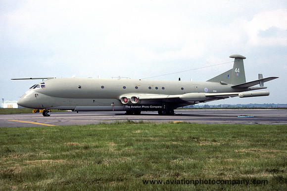 RAF 201 Squadron Hawker Siddeley Nimrod MR.2P XV244 (1993)