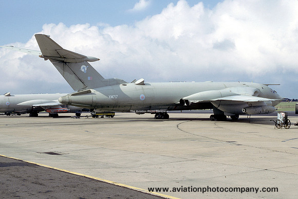 RAF 55 Squadron Handley Page Victor K.2 XM717 (1993)