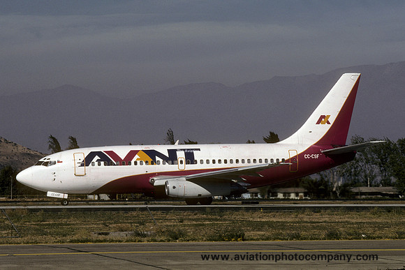 Avant Boeing 737-200 CC-CSF (2000)