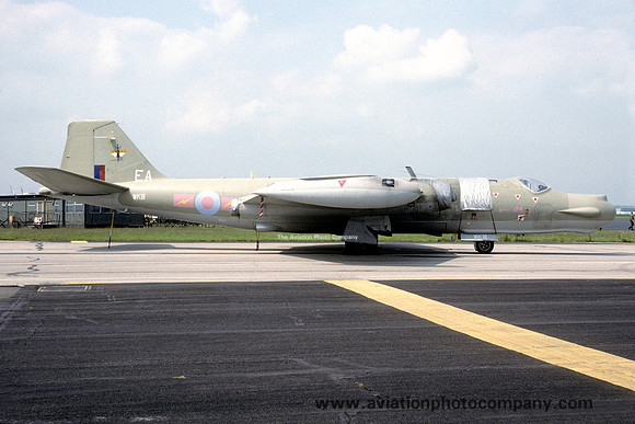 RAF 360 Squadron English Electric Canberra T.17A WK111 (1993)