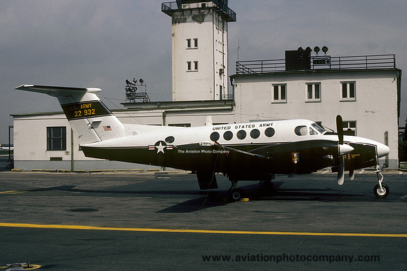 US Army Beech C-12A Huron 77-22932 (1981)