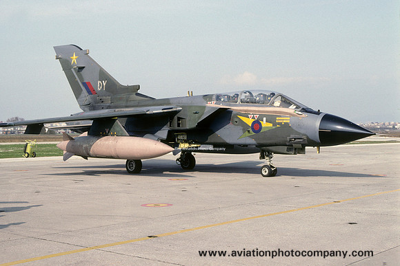 RAF 31 Squadron Panavia Tornado GR.1 ZD711/DY (1992)