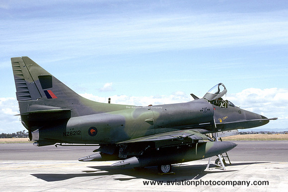 RNZAF 75 Squadron Douglas A-4K NZ6212 (1993)